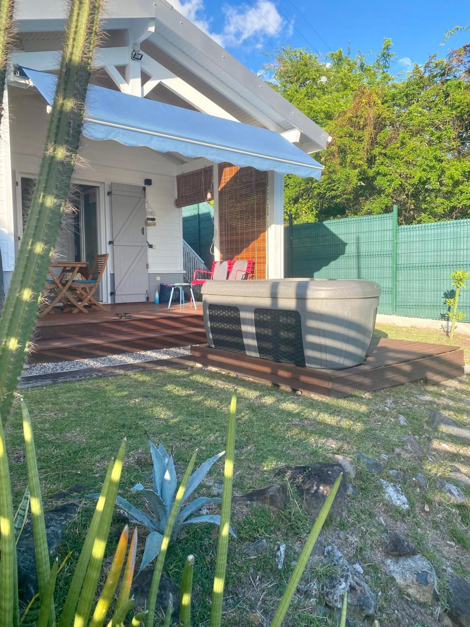 Bungalow Palbea Superieur Avec Spa Et Vue Mer Schoelcher Bagian luar foto